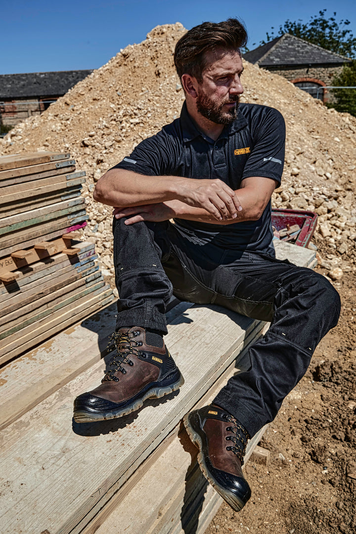 DEWALT NEWARK - BOTA DE SEGURIDAD CONTRA AGUA Y  CON PUNTERA DE ACERO